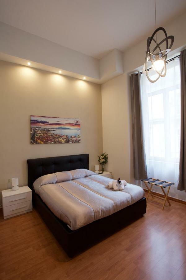 Metronapoli Bed & Breakfast Exterior foto